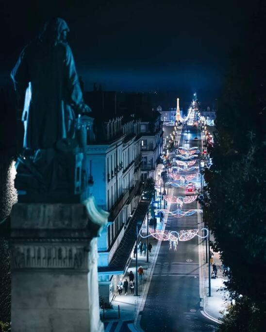 Charme De Loire Vue Sur La Loire - Charm Of Loire Overlooking Loire Apartment Blois Bagian luar foto